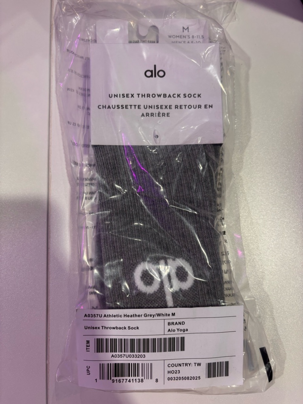 ALO UNISEX THROWBACK SOCK - ATHLETIC HEATHER GREY
